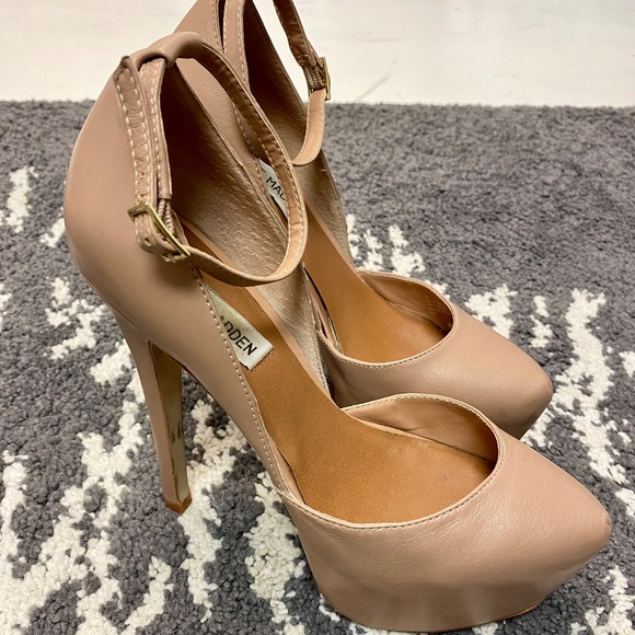 Steve Madden Platform Heels - Picture 2 of 4